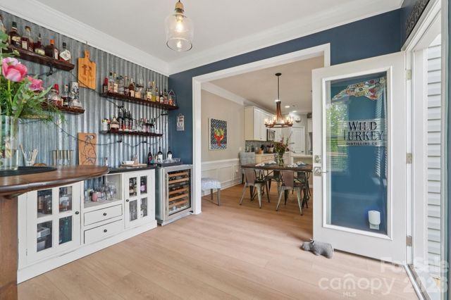 4818 Fonthill Lane, Charlotte, NC 28210