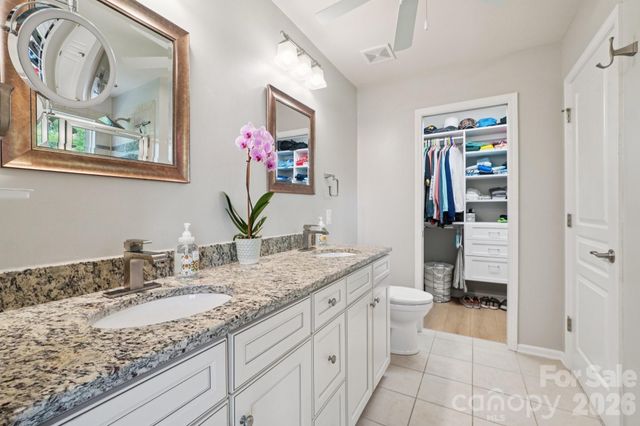 4818 Fonthill Lane, Charlotte, NC 28210