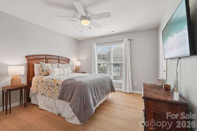 4818 Fonthill Lane, Charlotte, NC 28210