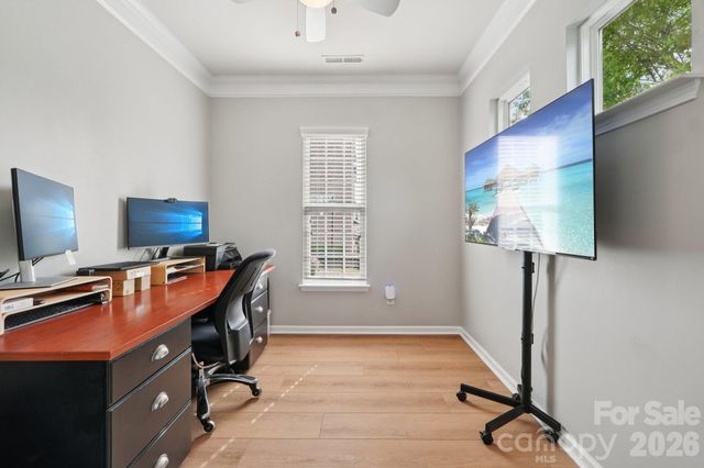 4818 Fonthill Lane, Charlotte, NC 28210