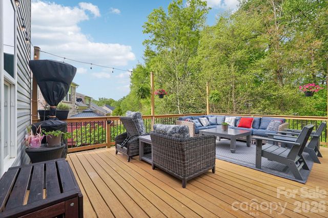 4818 Fonthill Lane, Charlotte, NC 28210