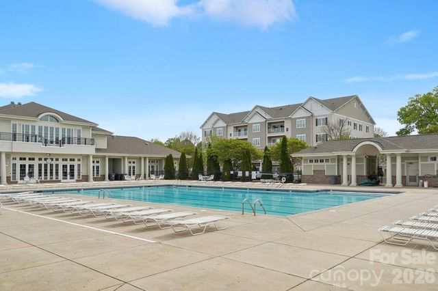 4818 Fonthill Lane, Charlotte, NC 28210