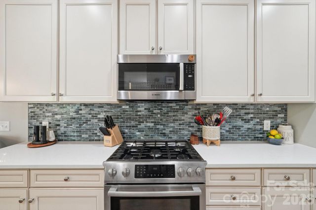 4818 Fonthill Lane, Charlotte, NC 28210