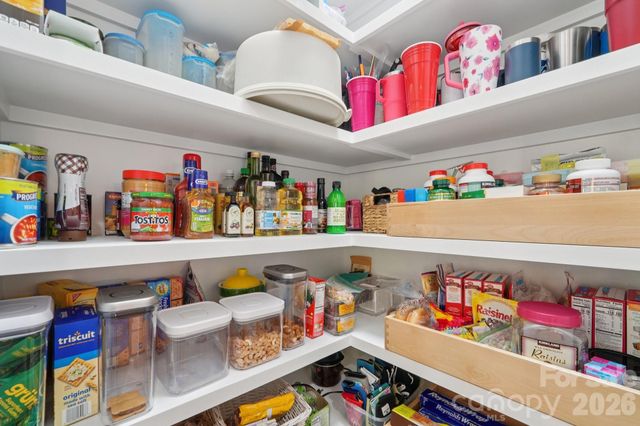 4818 Fonthill Lane, Charlotte, NC 28210