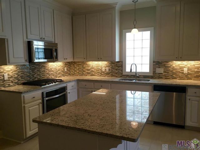 3143 Cypress View Ln, Baton Rouge, LA 70810