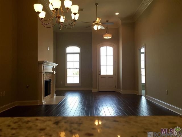 3143 Cypress View Ln, Baton Rouge, LA 70810