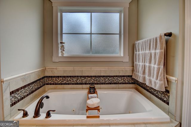 3987 Taylor Way, Valdosta, GA 31605