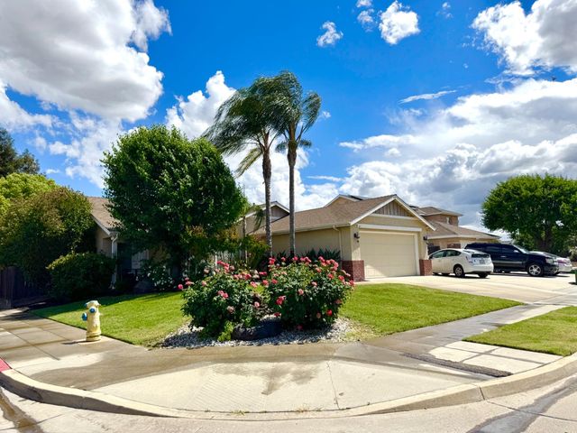 3501 Carson Avenue, Clovis, CA 93611