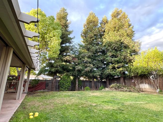 3501 Carson Avenue, Clovis, CA 93611