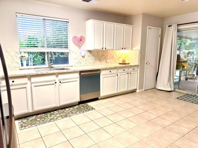 3501 Carson Avenue, Clovis, CA 93611