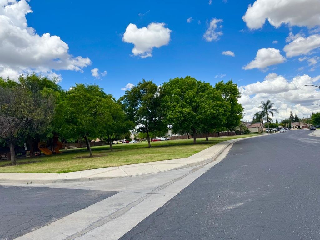 Image 20 of property listing at 3501 Carson Avenue, Clovis, CA 93611
