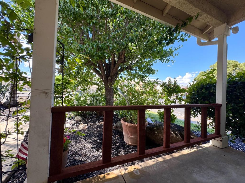 Image 21 of property listing at 3501 Carson Avenue, Clovis, CA 93611