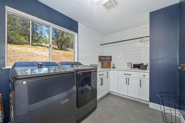 3600 Gold Country Dr, El Dorado, CA 95623