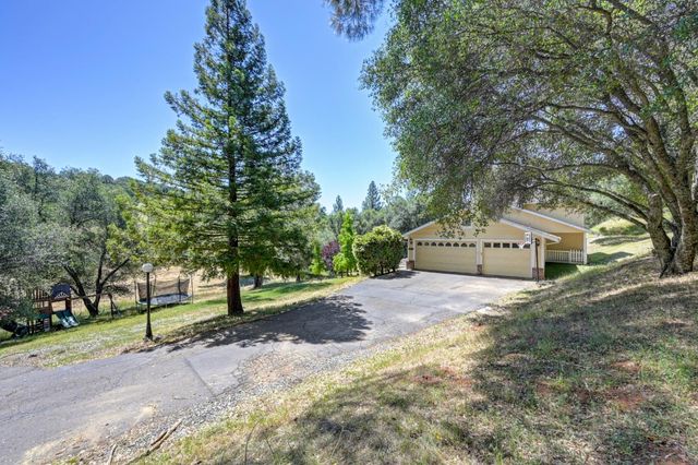 3600 Gold Country Dr, El Dorado, CA 95623
