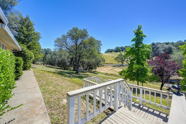 3600 Gold Country Dr, El Dorado, CA 95623