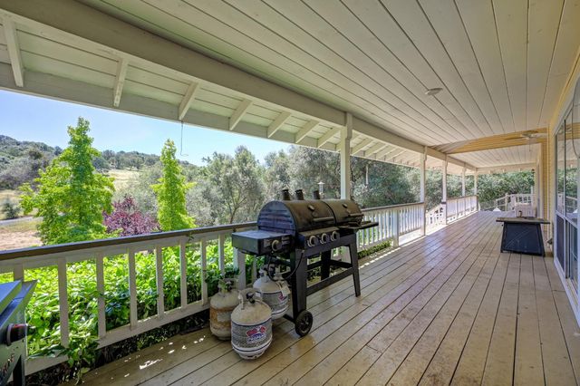 3600 Gold Country Dr, El Dorado, CA 95623