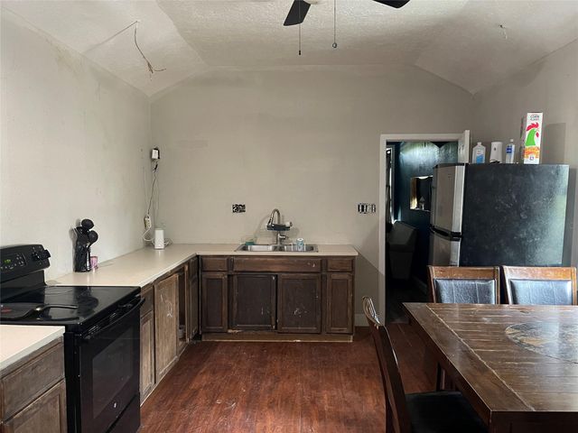 182 Road 5101, Cleveland, TX 77327