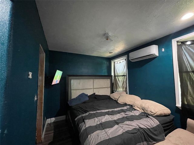 182 Road 5101, Cleveland, TX 77327