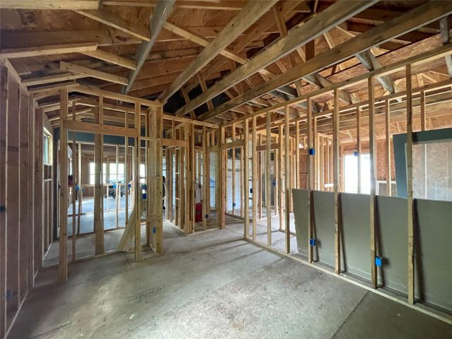 182 Road 5101, Cleveland, TX 77327