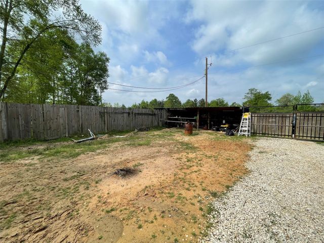 182 Road 5101, Cleveland, TX 77327