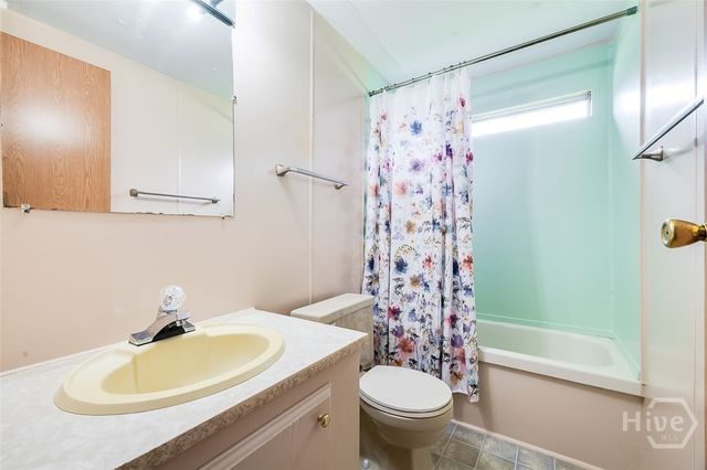 205 Oak Drive, Bloomingdale, GA 31302