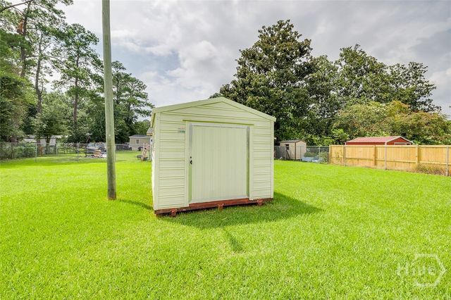 205 Oak Drive, Bloomingdale, GA 31302