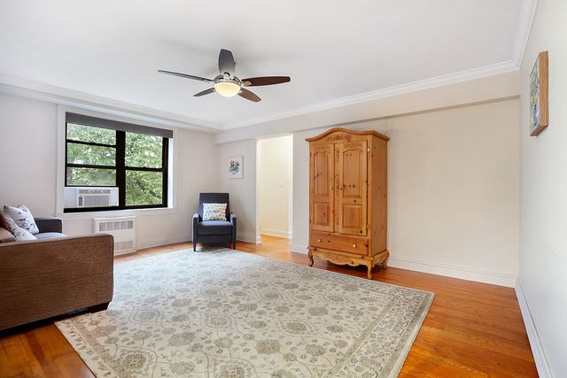 4489 Broadway Apt 6C, New York City, NY 10040