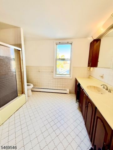 361 Halsted St, East Orange City, NJ 07018