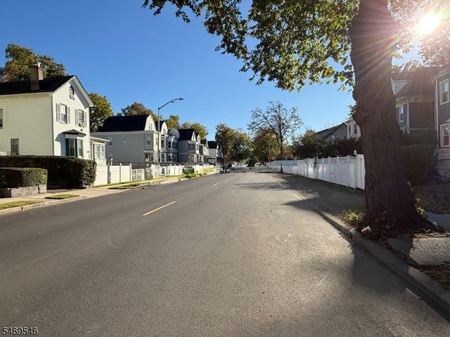 361 Halsted St, East Orange City, NJ 07018