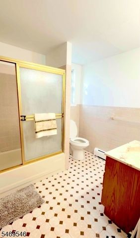 361 Halsted St, East Orange City, NJ 07018