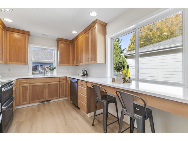 4855 8TH Ave Se, Salem, OR 97302
