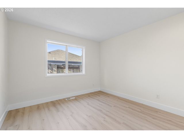 4855 8TH Ave Se, Salem, OR 97302