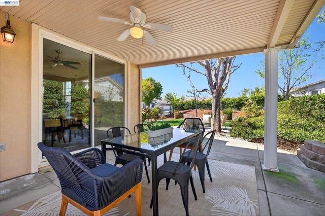 1606 Regent Dr, Brentwood, CA 94513