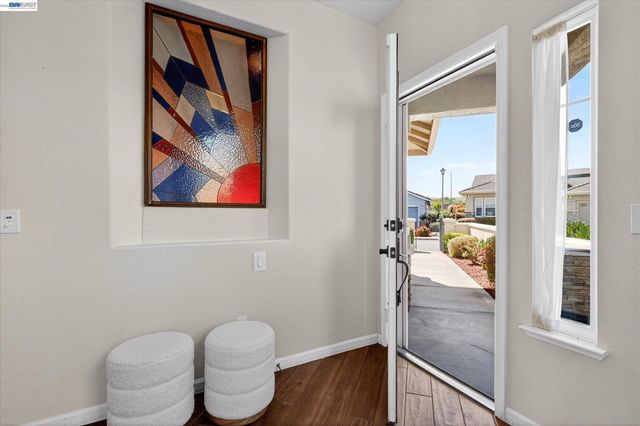 1606 Regent Dr, Brentwood, CA 94513