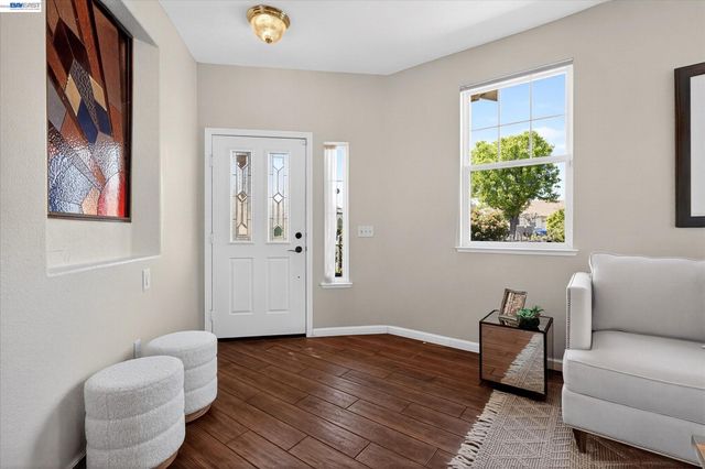 1606 Regent Dr, Brentwood, CA 94513