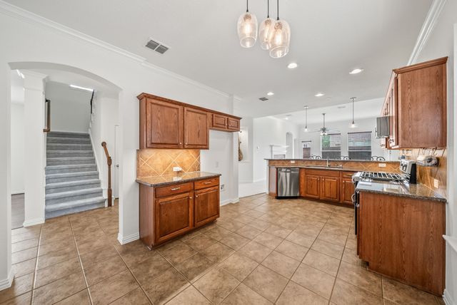 325 Kirby Drive, Argyle, TX 76226