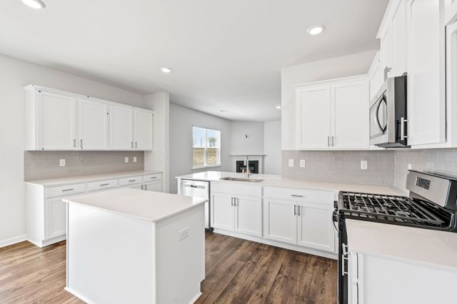 906 Pineland Drive, Woodruff, SC 29388
