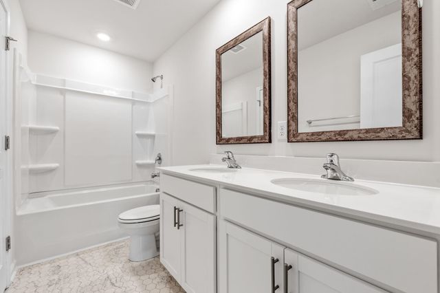 906 Pineland Drive, Woodruff, SC 29388