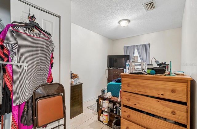 1901 E 32ND AVENUE, Tampa, FL 33610