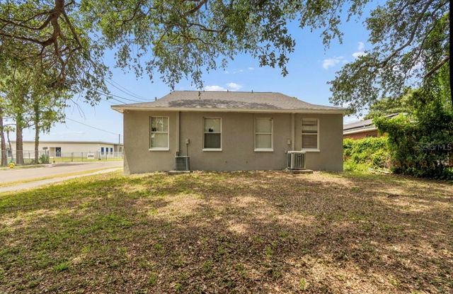 1901 E 32ND AVENUE, Tampa, FL 33610