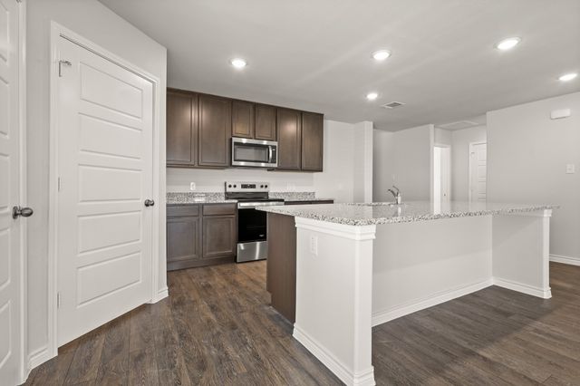 2413 Texas Ash Way, Fort Worth, TX 76123