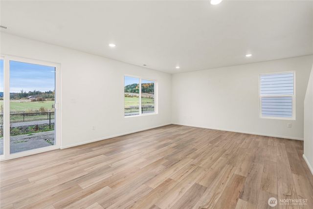 9902 Ferns Loop SE, Yelm, WA 98597