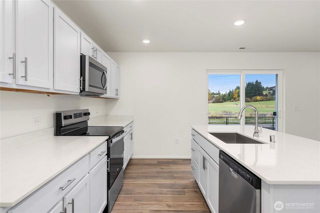 9902 Ferns Loop SE, Yelm, WA 98597