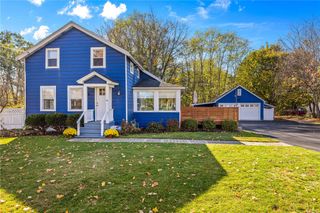 146 Hook Road, Farmington, NY 14425