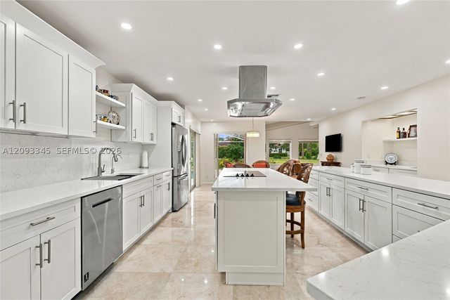444 Glenbrook Dr, Atlantis, FL 33462