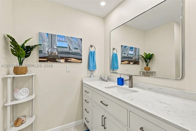 444 Glenbrook Dr, Atlantis, FL 33462