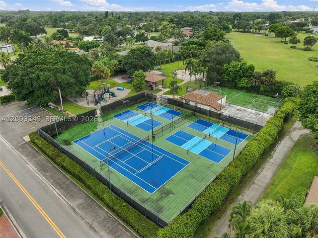 444 Glenbrook Dr, Atlantis, FL 33462