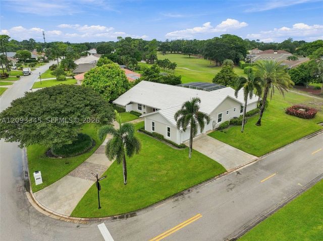 444 Glenbrook Dr, Atlantis, FL 33462