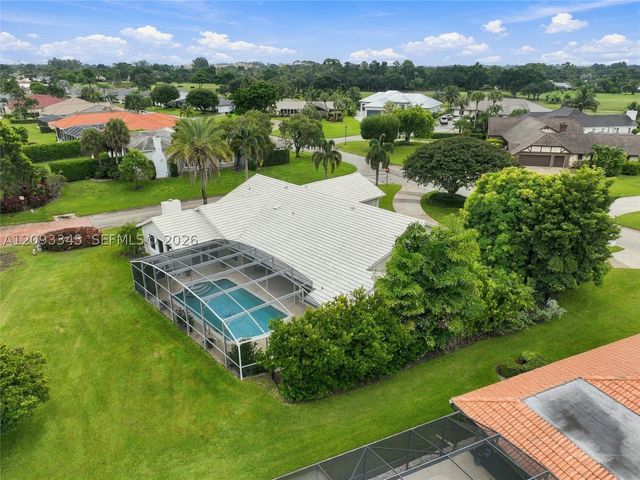 444 Glenbrook Dr, Atlantis, FL 33462