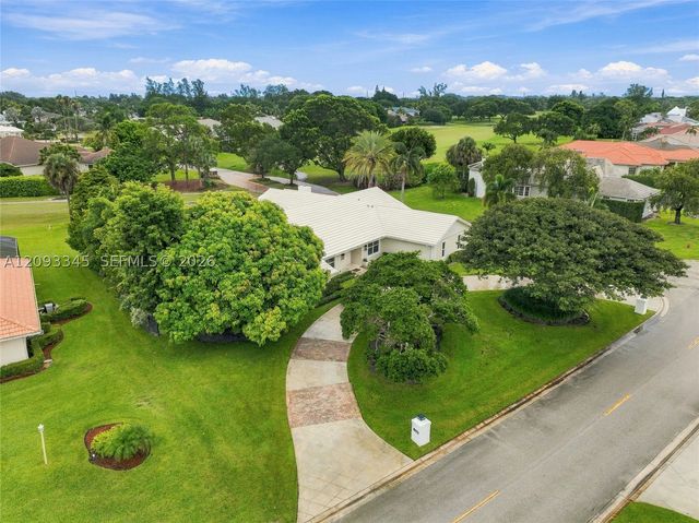 444 Glenbrook Dr, Atlantis, FL 33462